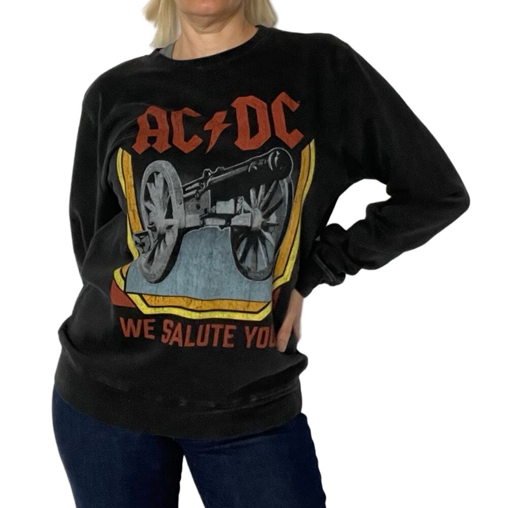 ACDC We Salute You Cannon Sweatshirt Men’s Small Black NWT